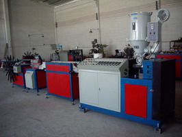 PA66隔熱膠條擠出機(jī)